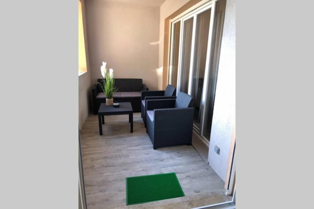 Charmant Appartement Bord De Mer, Plage Cagnes-sur-Mer Bagian luar foto