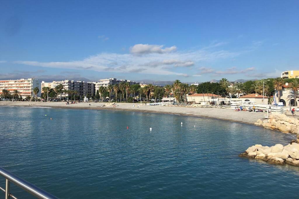 Charmant Appartement Bord De Mer, Plage Cagnes-sur-Mer Bagian luar foto
