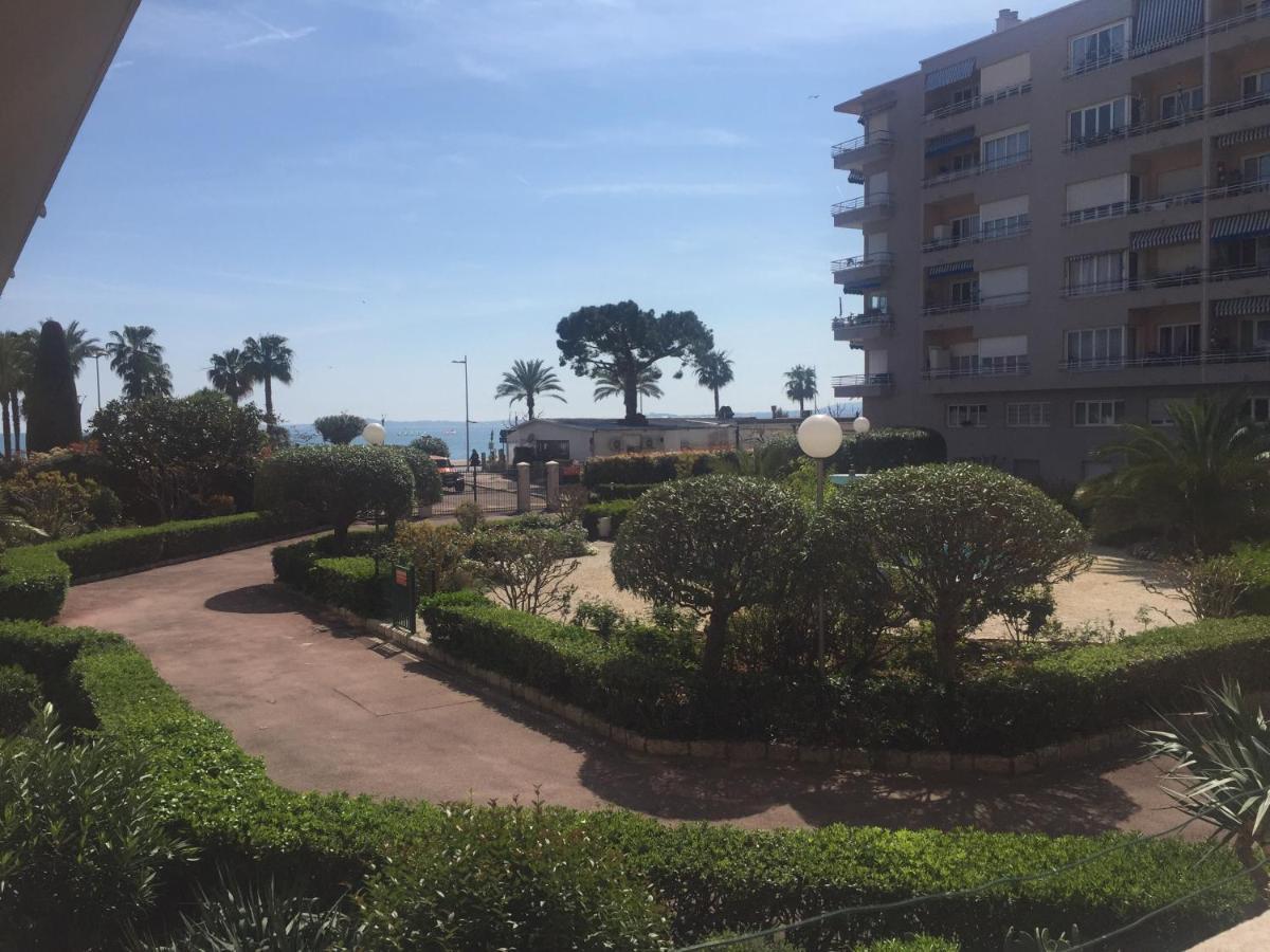 Charmant Appartement Bord De Mer, Plage Cagnes-sur-Mer Bagian luar foto