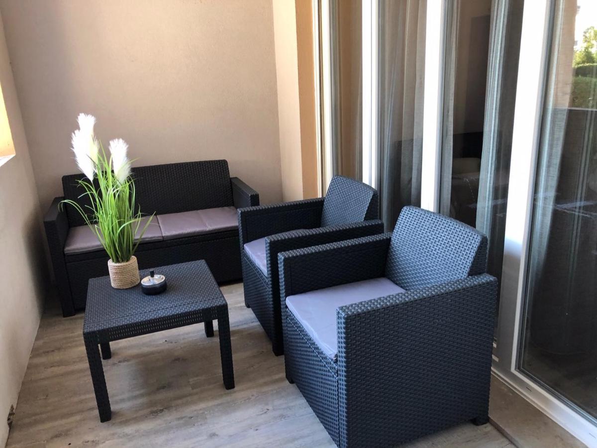 Charmant Appartement Bord De Mer, Plage Cagnes-sur-Mer Bagian luar foto