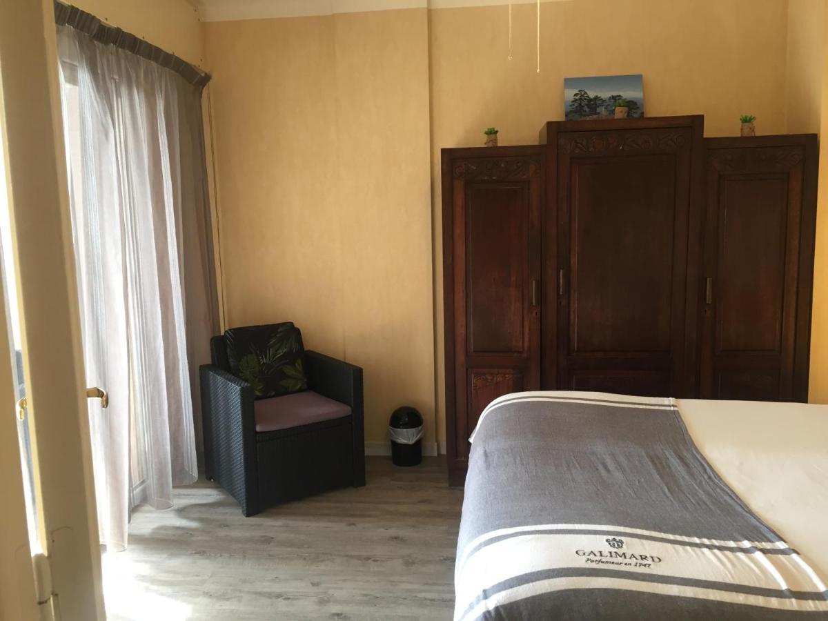 Charmant Appartement Bord De Mer, Plage Cagnes-sur-Mer Bagian luar foto
